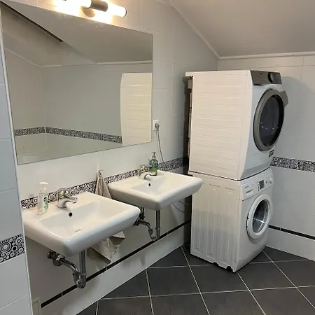 3-bedroom In Appartement *