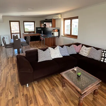 3-bedroom In *
